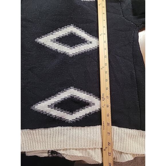 Belle De Jour Black White Geometric Aztec Cardigan M Open Front EUC - Picture 8 of 8